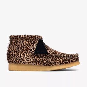 Botas Wallabee para hombre con estampado de leopardo