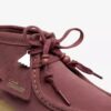 Botas Wallabee para mujer. Ante marrón rosado