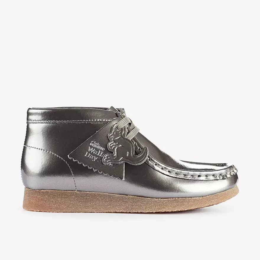Botas Wallabee para niño: Wallabees de charol plateado para niños mayores Botas Wallabee para niño: Wallabees de charol plateado para niños mayores
