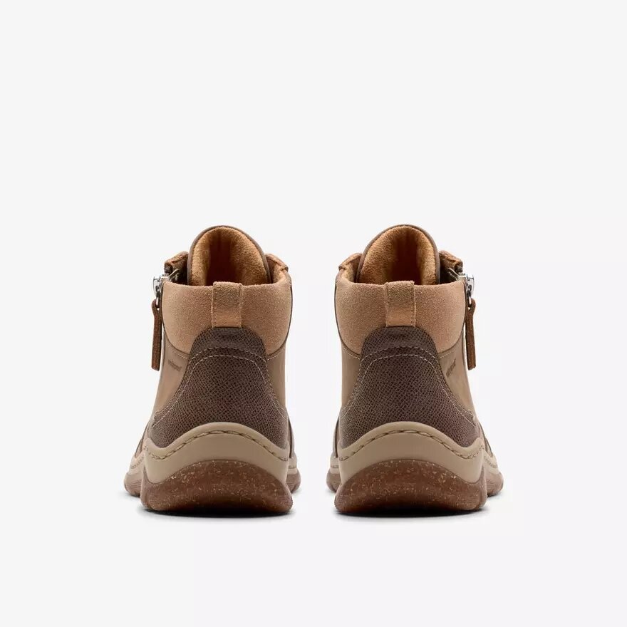 Botines Chelsea Orlene Top Wp de nubuck color arena oscuro para mujer Botines Chelsea Orlene Top Wp de nubuck color arena oscuro para mujer