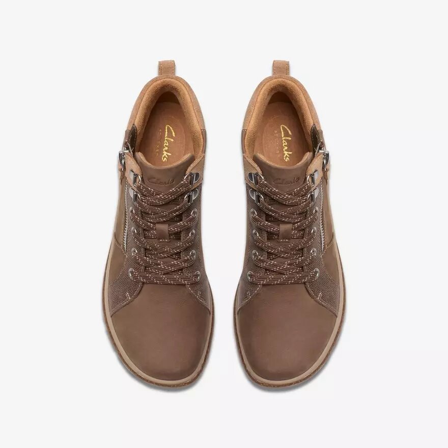 Botines Chelsea Orlene Top Wp de nubuck color arena oscuro para mujer Botines Chelsea Orlene Top Wp de nubuck color arena oscuro para mujer