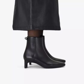 Botines de cuero negro Edina Up para mujer