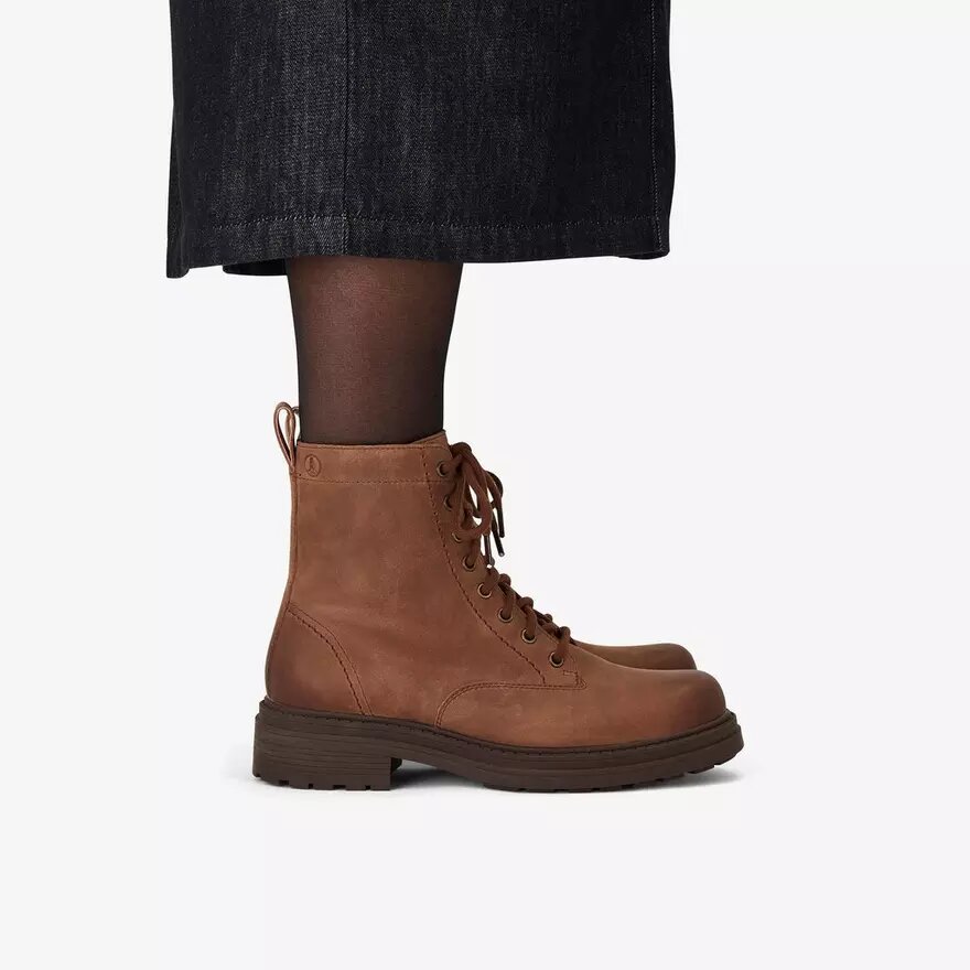 Botines de mujer estilo Orinoco3 en piel color nogal Botines de mujer estilo Orinoco3 en piel color nogal