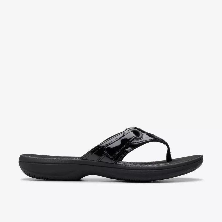 Chanclas Breeze Reyna para mujer, en charol negro, con tecnología Cloudsteppers™ Chanclas Breeze Reyna para mujer, en charol negro, con tecnología Cloudsteppers™