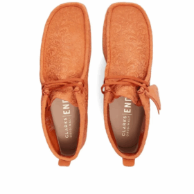 Clarks x END. Botas Wallabee «Orange Floral» 26163420