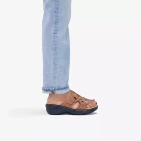 Cuñas Merliah2 Cove de piel color tostado para mujer