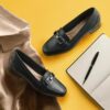 Mocasines de cuero negro Juliet Echo para mujer