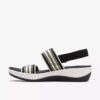 Sandalias Cloudsteppers™ Arla Stroll para mujer, negras y multicolores Sandalias Cloudsteppers™ Arla Stroll para mujer, negras y multicolores