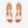 Sandalias de tacón Kymber Glow de cuero color crema para mujer