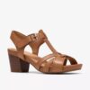 Sandalias de tacón Kymber Glow de cuero color tostado para mujer Sandalias de tacón Kymber Glow de cuero color tostado para mujer