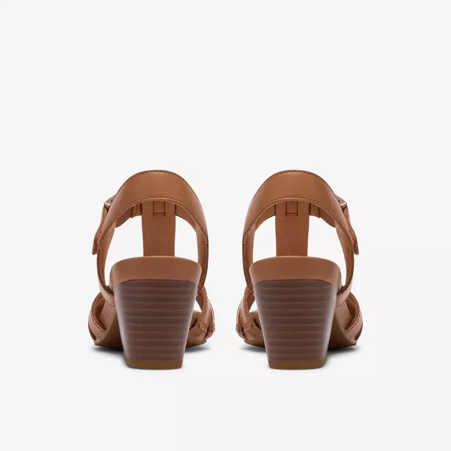 Sandalias de tacón Kymber Glow de cuero color tostado para mujer Sandalias de tacón Kymber Glow de cuero color tostado para mujer