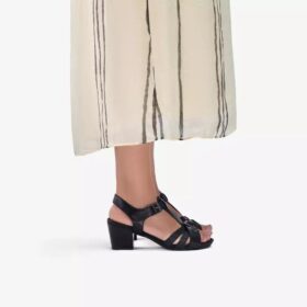 Sandalias de tacón Kymber Glow de cuero negro para mujer
