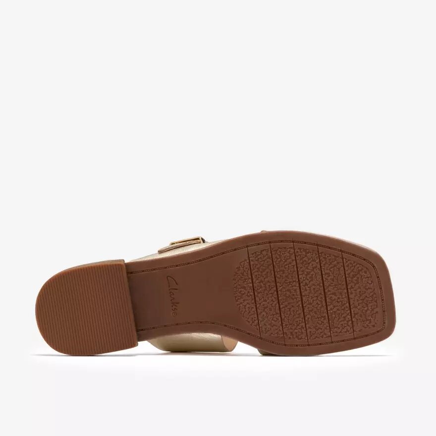 Sandalias planas Ariany Bay en dorado suave para mujer Sandalias planas Ariany Bay en dorado suave para mujer