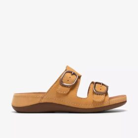 Sandalias planas de mujer Cecily Step en nubuck ocre claro