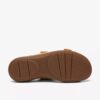 Sandalias planas de mujer Cecily Step en nubuck ocre claro