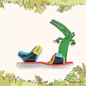 Sandalias planas para niños «Surfing Ace» con estampado azul marino Sandalias planas para niños «Surfing Ace» con estampado azul marino