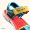 Sandalias planas para niños «Surfing Ace» con estampado azul marino Sandalias planas para niños «Surfing Ace» con estampado azul marino