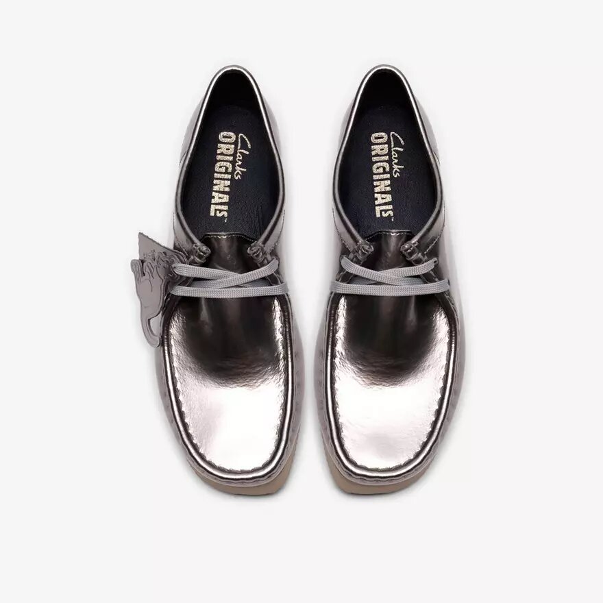 Wallabee 2604 para mujer: Wallabees de charol plateado Wallabee 2604 para mujer: Wallabees de charol plateado