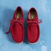 Wallabee de hombre en ante rojo intenso Wallabee de hombre en ante rojo intenso