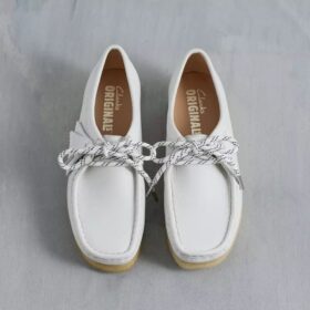 Wallabee para mujer en piel de grano blanco Wallabee para mujer en piel de grano blanco
