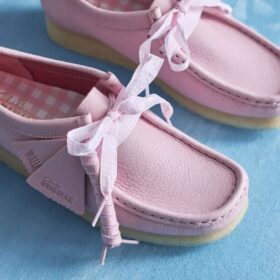 Wallabee para mujer en piel rosa bebé