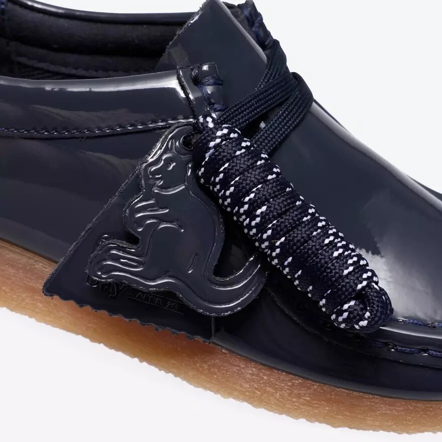 Wallabee para niños mayores, charol azul marino Wallabee para niños mayores, charol azul marino