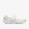 Zapatillas blancas con correa Solevana para mujer Zapatillas blancas con correa Solevana para mujer