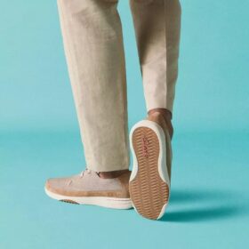 Zapatillas combinadas Easeway Lace Sand para hombre | Clark’s EE. UU.