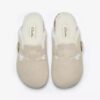 Zapatillas de mujer Cory Buckle en color caqui Zapatillas de mujer Cory Buckle en color caqui