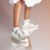 Zapatillas de paseo de piel plateadas Hollyhock para mujer Zapatillas de paseo de piel plateadas Hollyhock para mujer