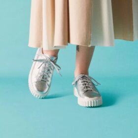 Zapatillas de paseo Mayhill para mujer en plateado metalizado (EE. UU.)