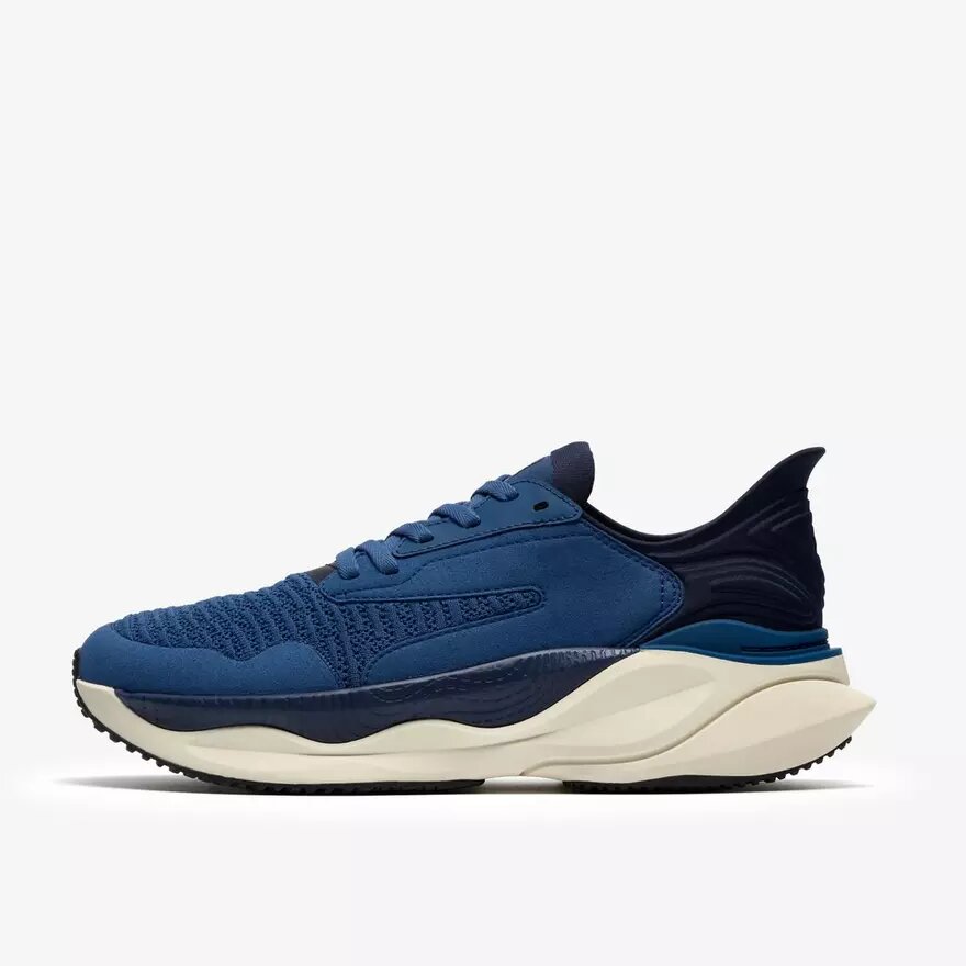 Zapatillas de paseo Pace Walk para hombre en azul Zapatillas de paseo Pace Walk para hombre en azul