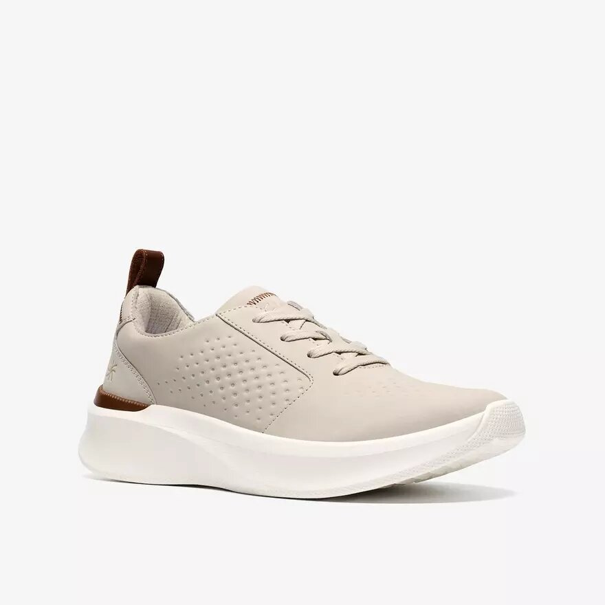 Zapatillas deportivas Solevana para hombre en color blanco roto Zapatillas deportivas Solevana para hombre en color blanco roto