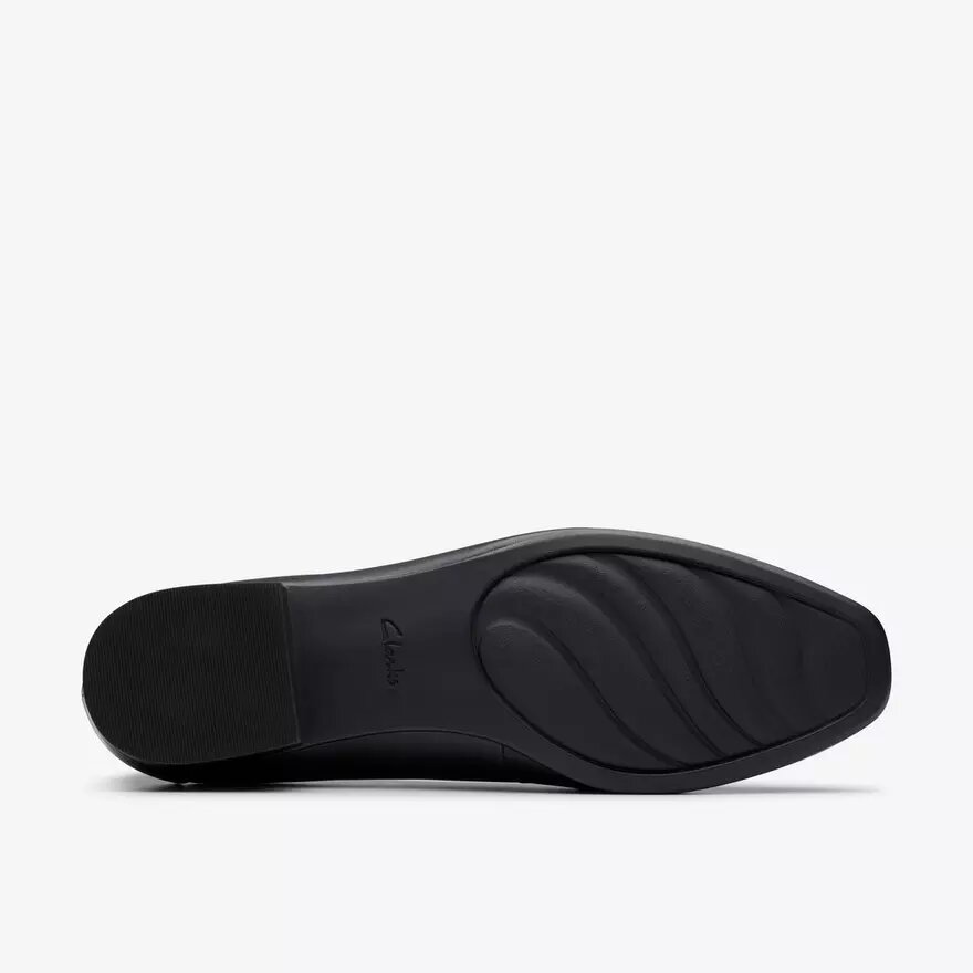 Zapatillas slip-on de cuero negro Krystine Lily para mujer Zapatillas slip-on de cuero negro Krystine Lily para mujer