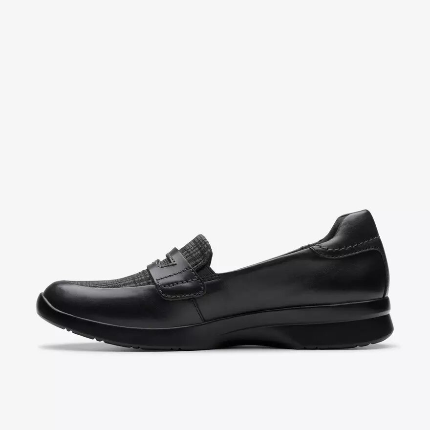 Zapatillas slip-on Ellowyn Penny de cuero negro para mujer Zapatillas slip-on Ellowyn Penny de cuero negro para mujer