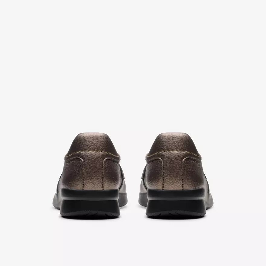 Zapatillas slip-on Ellowyn Penny en bronce metalizado para mujer Zapatillas slip-on Ellowyn Penny en bronce metalizado para mujer