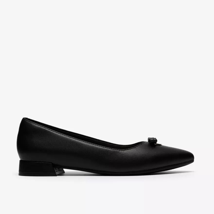 Zapatillas slip-on Natalyn Trim de piel negra para mujer Zapatillas slip-on Natalyn Trim de piel negra para mujer