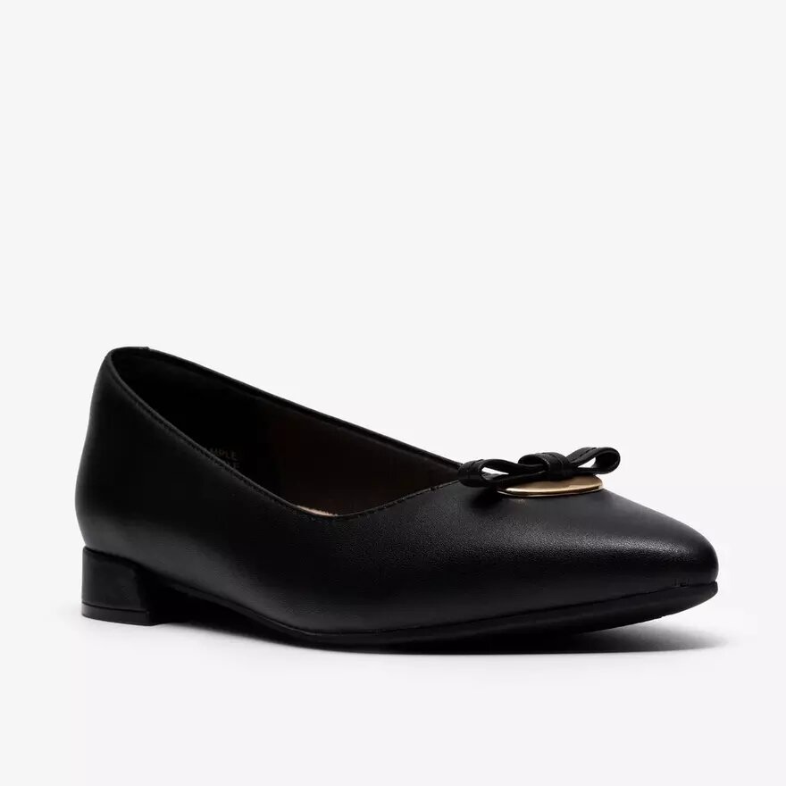 Zapatillas slip-on Natalyn Trim de piel negra para mujer Zapatillas slip-on Natalyn Trim de piel negra para mujer