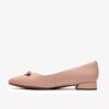 Zapatillas slip-on Natalyn Trim de piel rosa claro para mujer Zapatillas slip-on Natalyn Trim de piel rosa claro para mujer