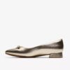 Zapatillas slip-on Natalyn Trim doradas metalizadas para mujer | Clark Zapatillas slip-on Natalyn Trim doradas metalizadas para mujer | Clark