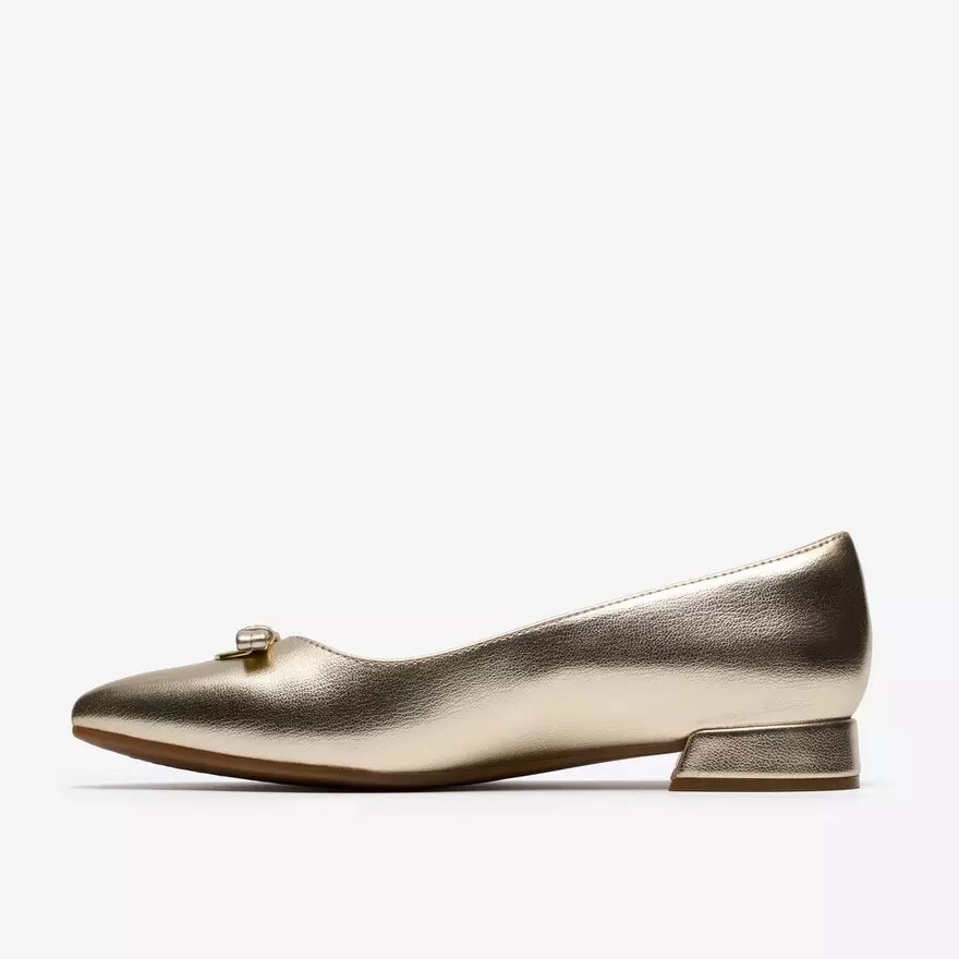 Zapatillas slip-on Natalyn Trim doradas metalizadas para mujer | Clark Zapatillas slip-on Natalyn Trim doradas metalizadas para mujer | Clark