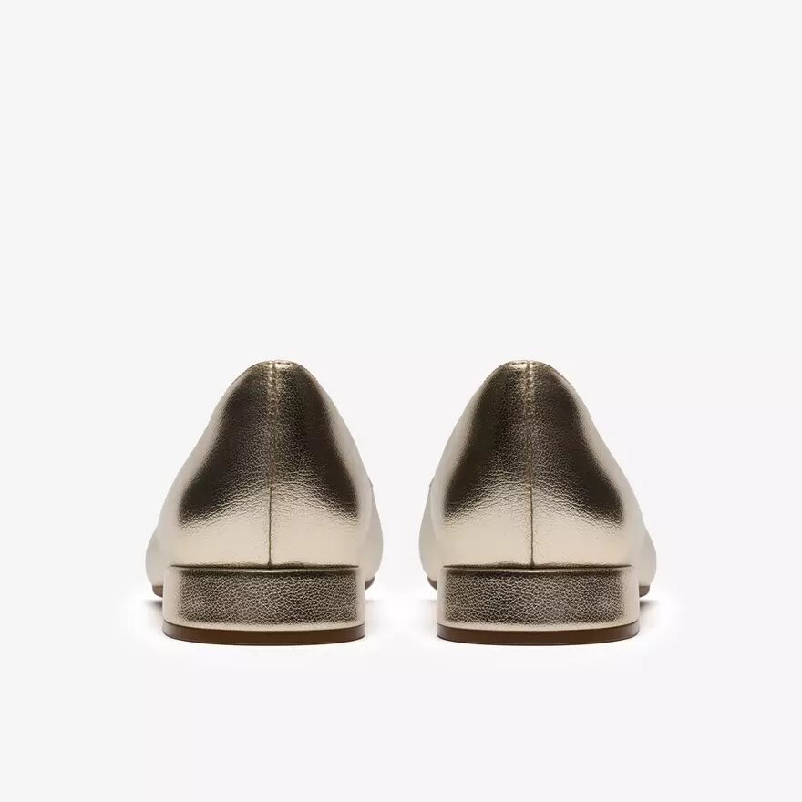Zapatillas slip-on Natalyn Trim doradas metalizadas para mujer | Clark Zapatillas slip-on Natalyn Trim doradas metalizadas para mujer | Clark