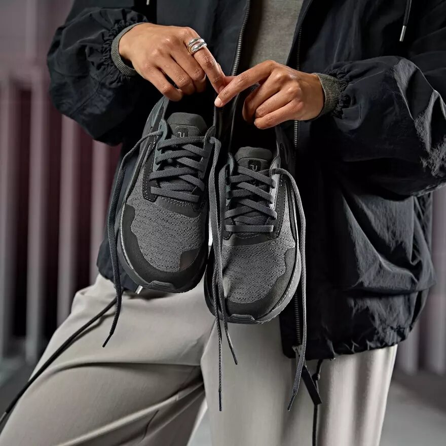 Zapatos de paseo para mujer Pace Walk en negro Zapatos de paseo para mujer Pace Walk en negro