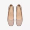 Zapatos de salón Fernie Court para mujer, en charol, talla EE. UU. Zapatos de salón Fernie Court para mujer, en charol, talla EE. UU.