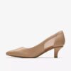 Zapatos de salón Kepley Cora para mujer en piel beige cálido Zapatos de salón Kepley Cora para mujer en piel beige cálido