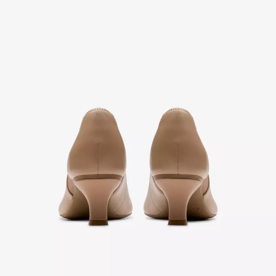 Zapatos de salón Kepley Cora para mujer en piel beige cálido Zapatos de salón Kepley Cora para mujer en piel beige cálido