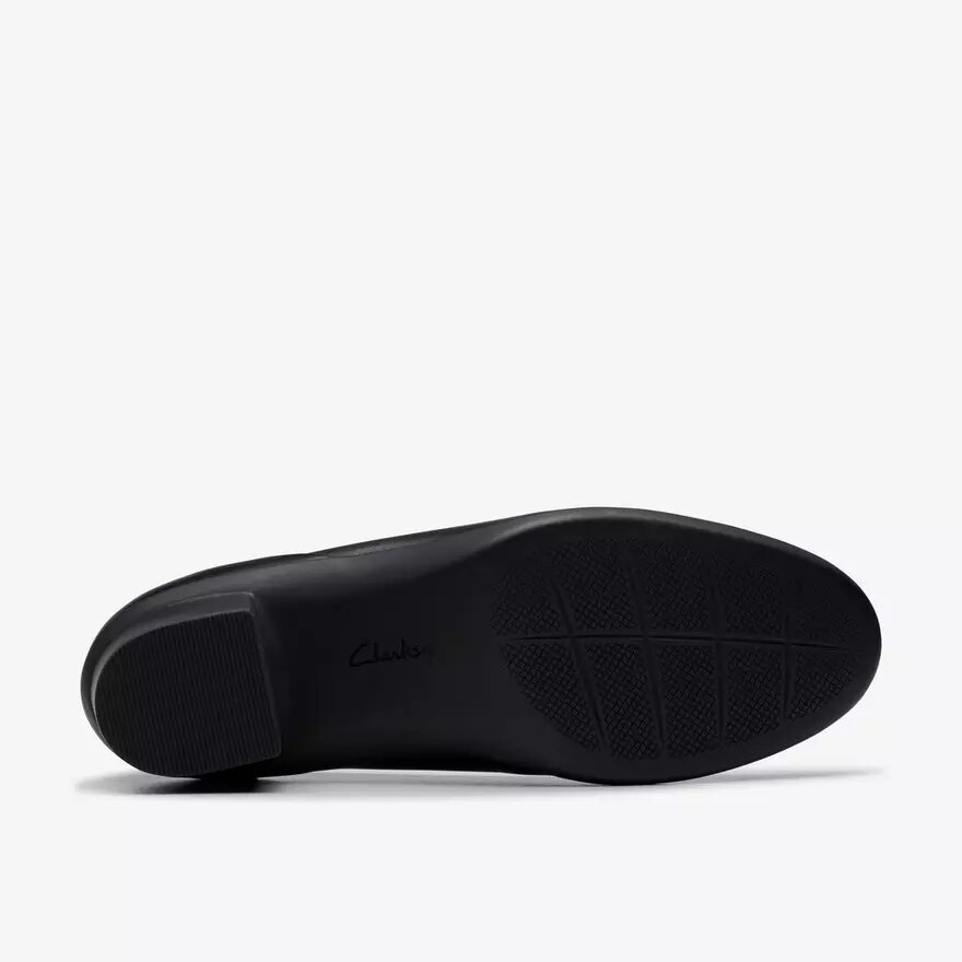 Zapatos de salón Shaya Poppy de cuero negro para mujer Zapatos de salón Shaya Poppy de cuero negro para mujer