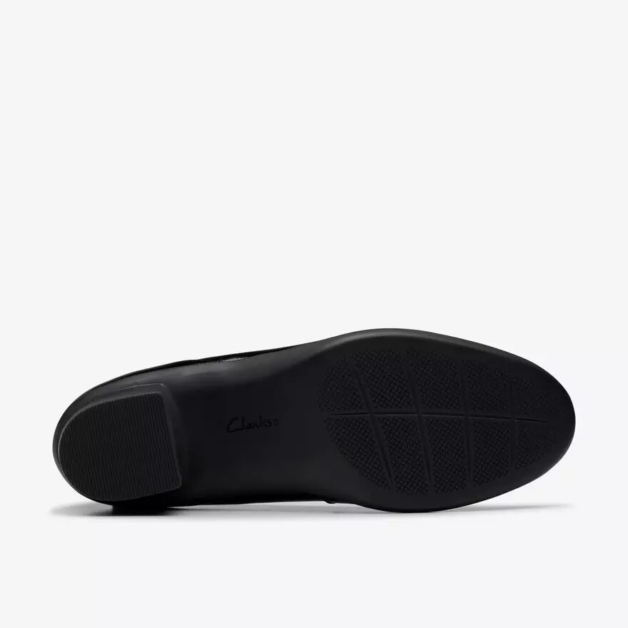 Zapatos de salón Shaya Poppy negros de charol para mujer Zapatos de salón Shaya Poppy negros de charol para mujer