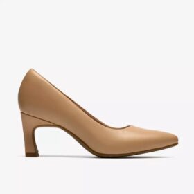 Zapatos de salón Tammitha Eve de piel beige para mujer