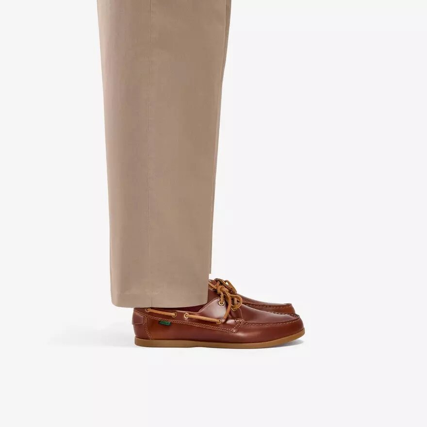 Zapatos náuticos de cordones Charmouth para hombre en piel color tostado Zapatos náuticos de cordones Charmouth para hombre en piel color tostado